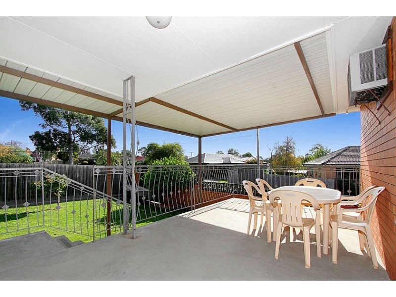 49 Carolyn Crescent, Bundoora VIC 3083