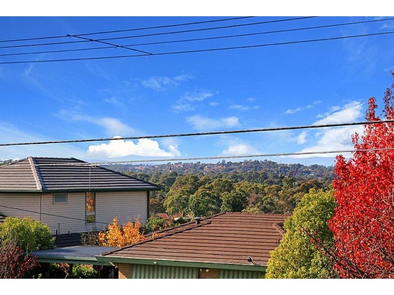 49 Carolyn Crescent, Bundoora VIC 3083