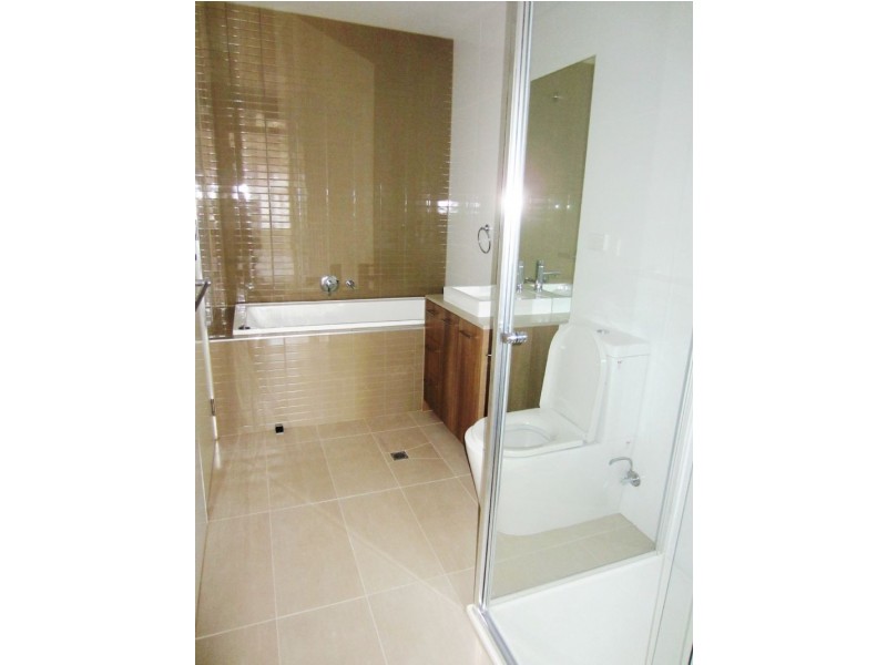 2/5 Collared Close, Bundoora VIC 3083