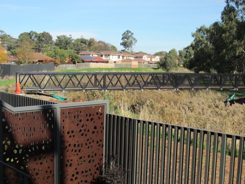 2/5 Collared Close, Bundoora VIC 3083