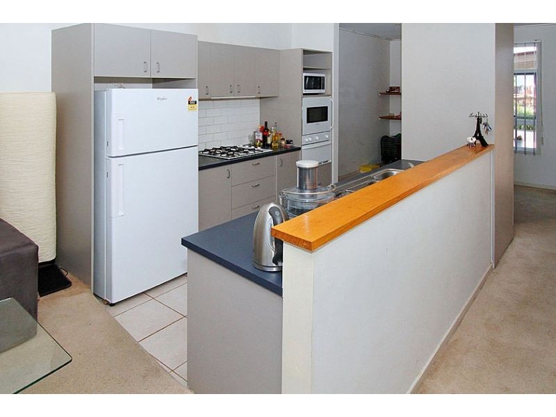 18/70 Grange Boulevard, Bundoora VIC 3083