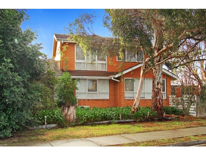 143 Greenwood Drive, Bundoora VIC 3083