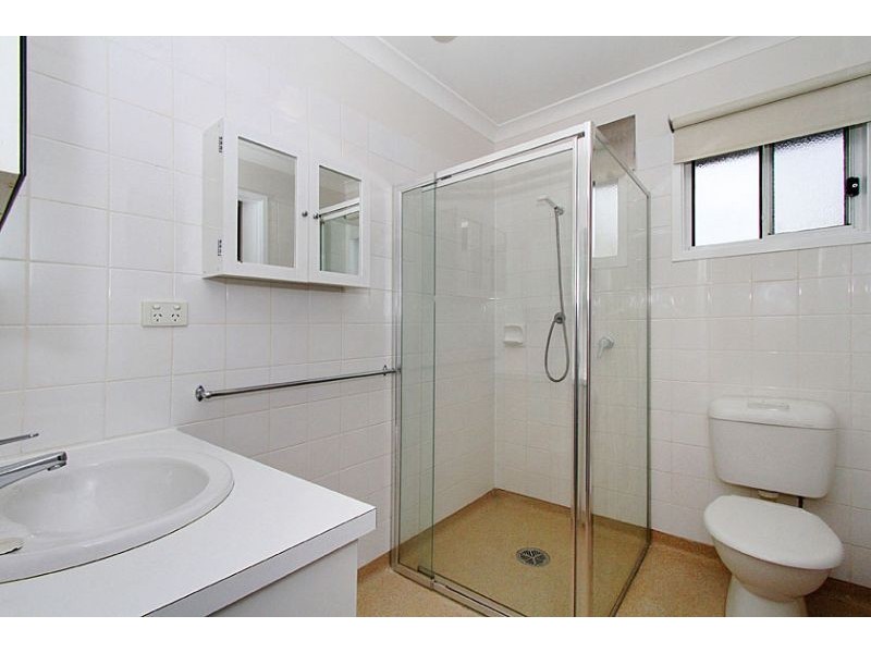 2/4-8 Marie Avenue, Heidelberg Heights VIC 3081