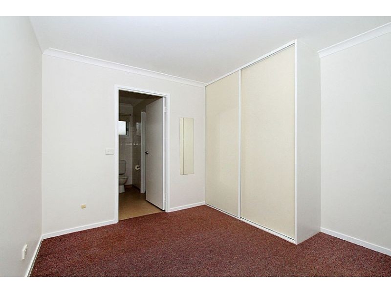 2/4-8 Marie Avenue, Heidelberg Heights VIC 3081