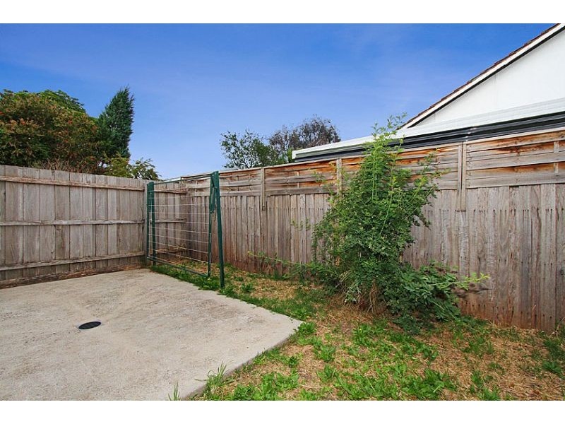 2/4-8 Marie Avenue, Heidelberg Heights VIC 3081