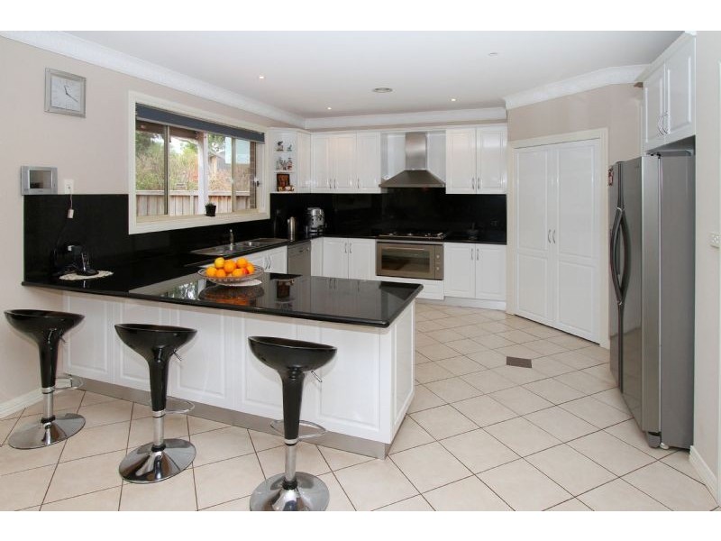 32 Elle Close, Bundoora VIC 3083