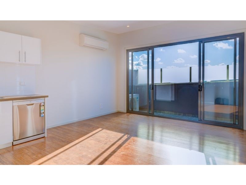 9/1023 Plenty Road, Kingsbury VIC 3083
