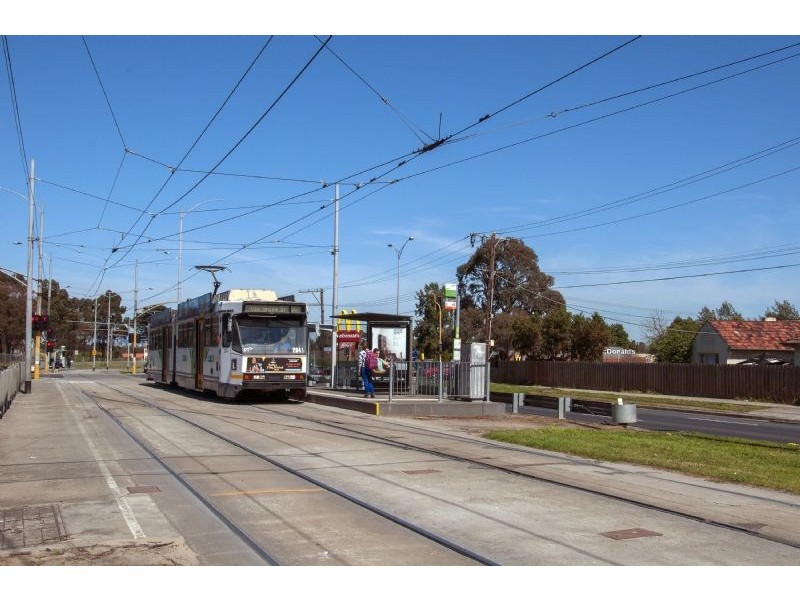 9/1023 Plenty Road, Kingsbury VIC 3083