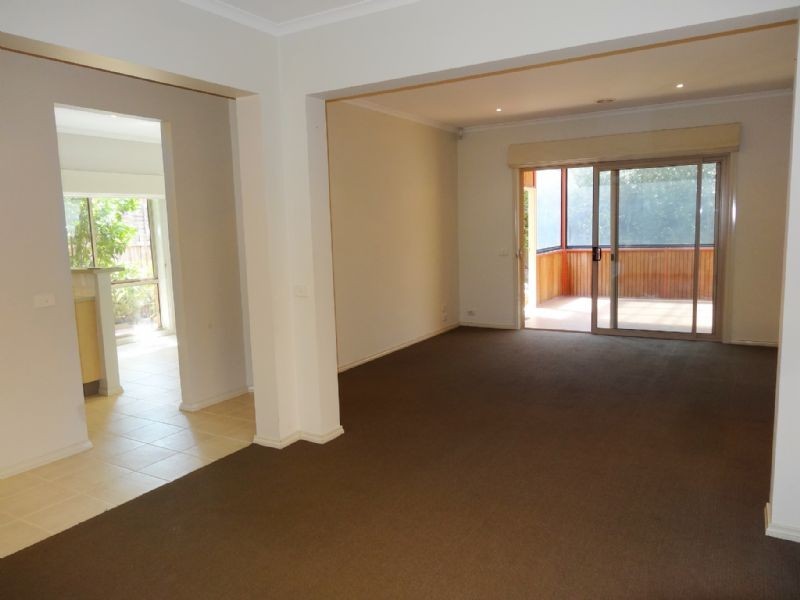 4 Lemon Gum Parade, Bundoora VIC 3083