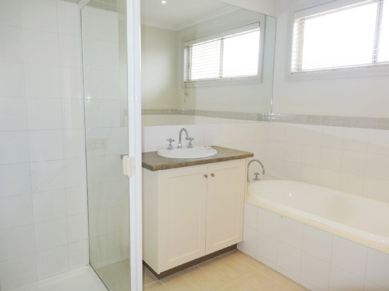 4 Lemon Gum Parade, Bundoora VIC 3083