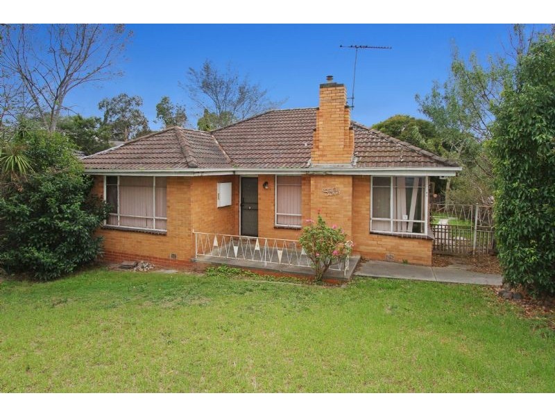 330 Grimshaw Street, Watsonia North VIC 3087