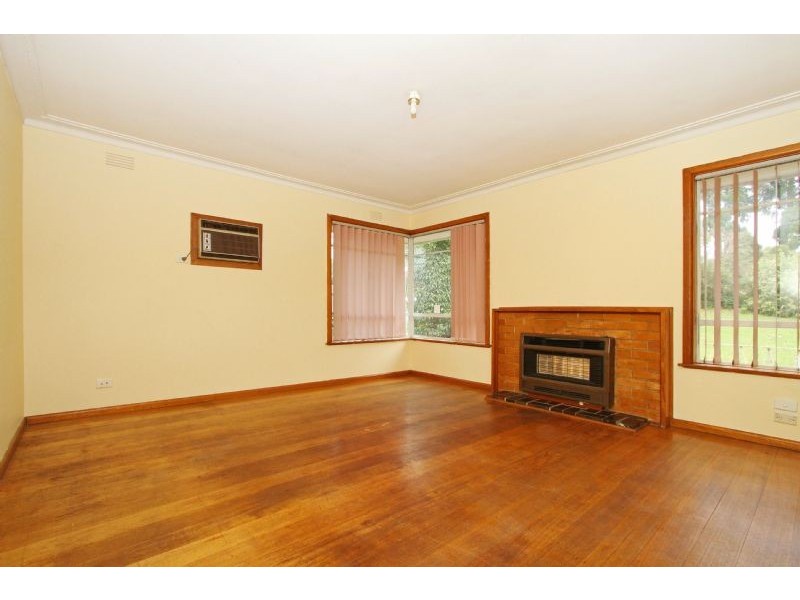 330 Grimshaw Street, Watsonia North VIC 3087