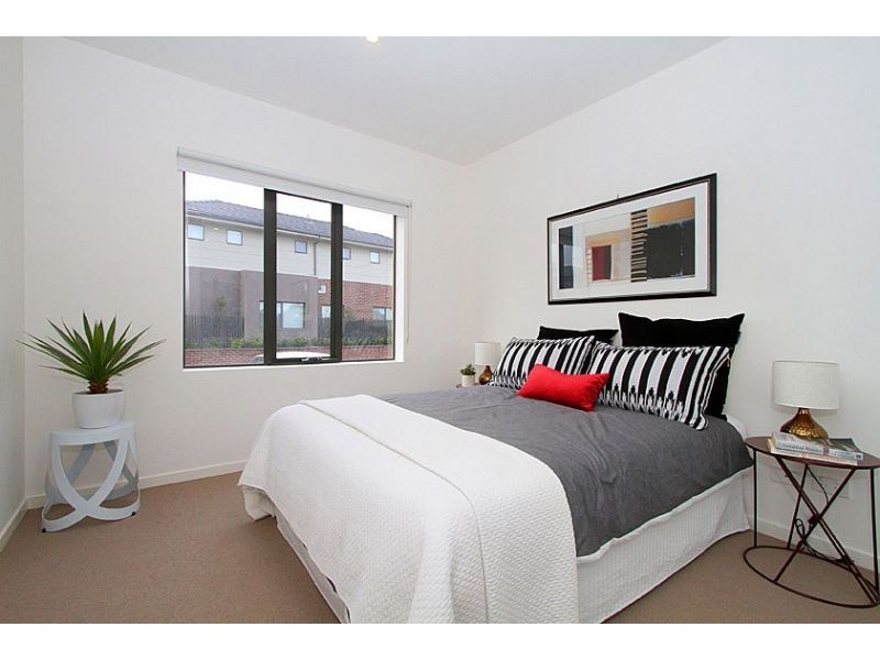 2/9 Collared Close, Bundoora VIC 3083