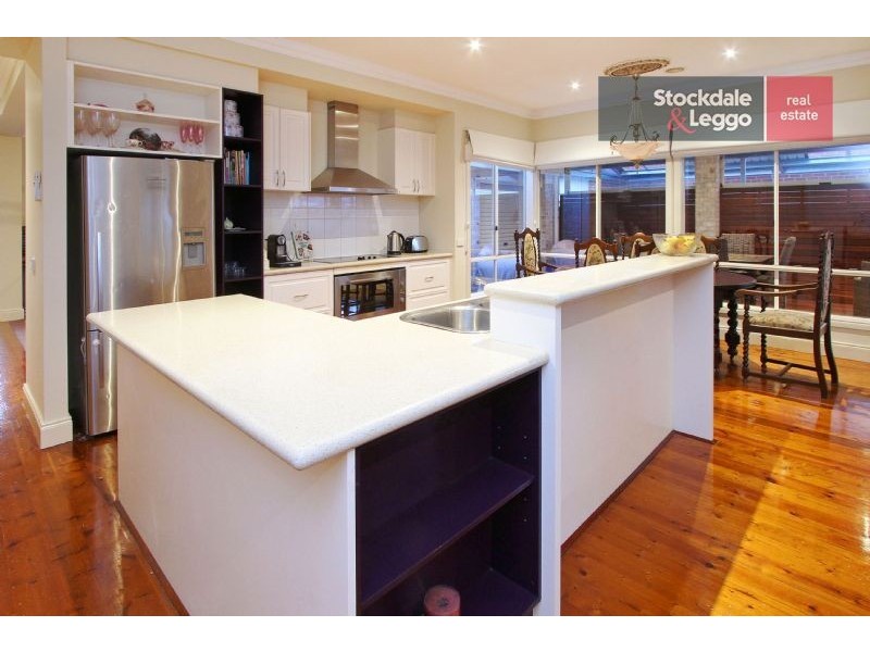 19 Scarlet Drive, Bundoora VIC 3083