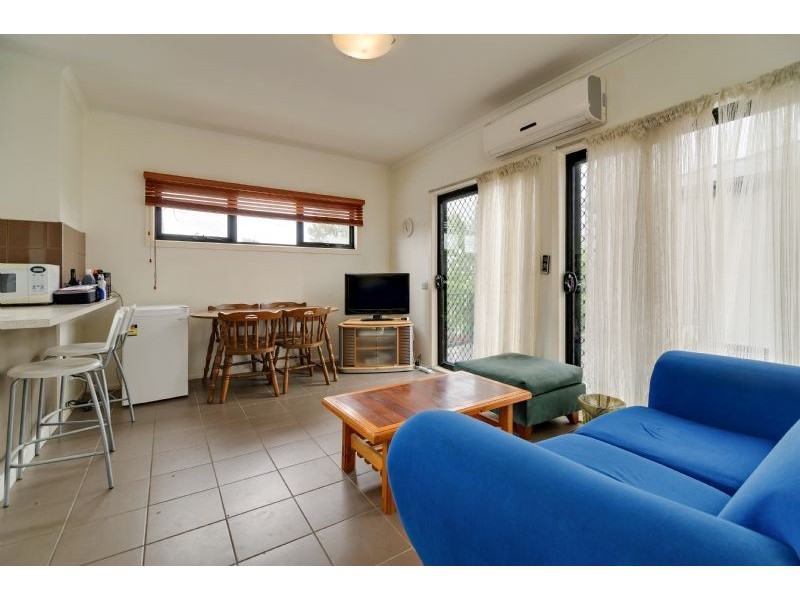 2/979 Plenty Road, Kingsbury VIC 3083