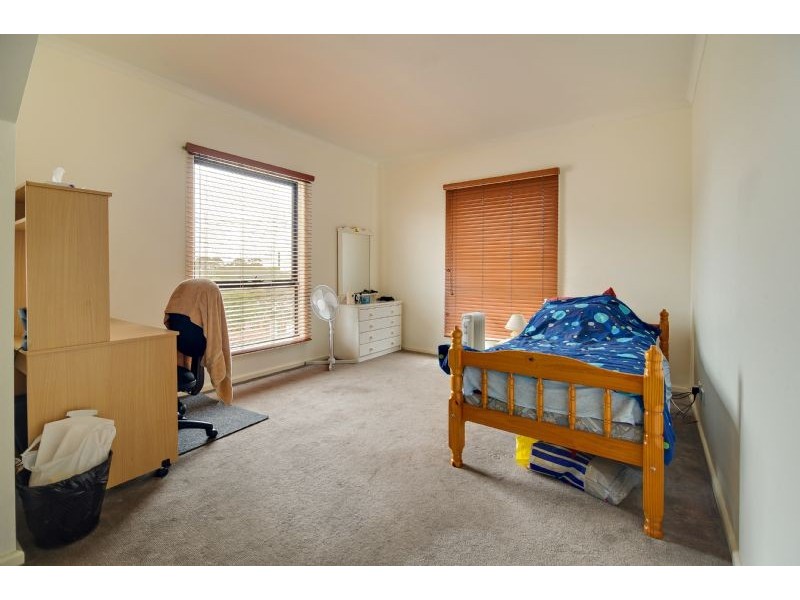 2/979 Plenty Road, Kingsbury VIC 3083