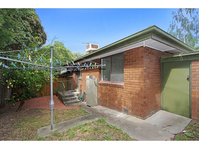 8/83 Nell Street, Greensborough VIC 3088