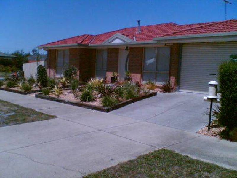 8 Howqua Place, Cranbourne VIC 3977