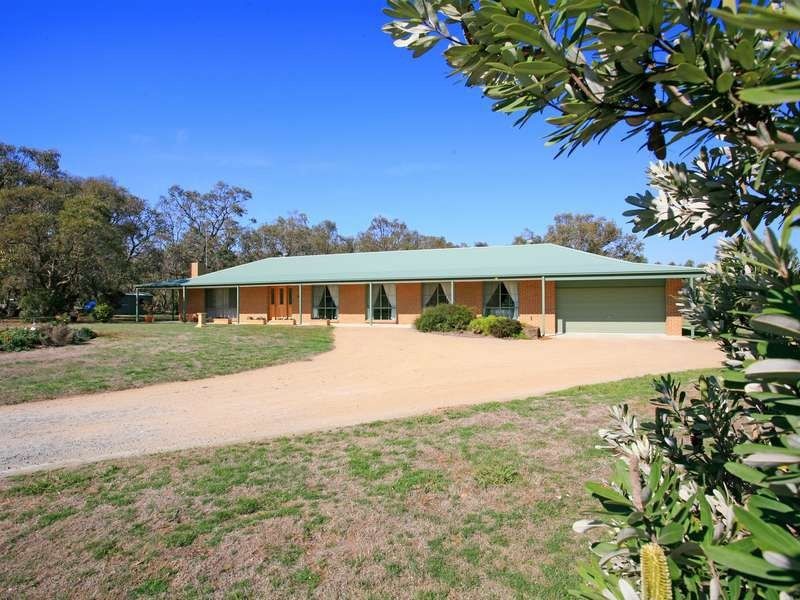 30 Bellbird Court, Langwarrin VIC 3910