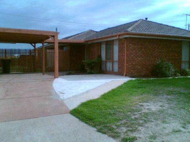 5 Belgrave Place, Carrum Downs VIC 3201
