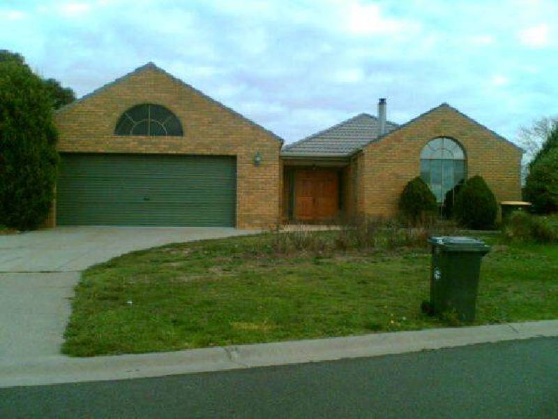 13 Parhnam Court, Carrum Downs VIC 3201