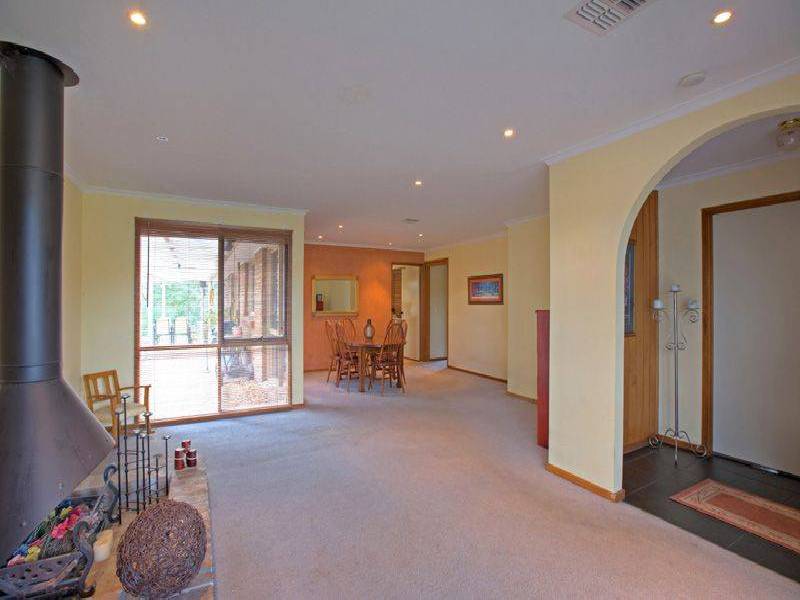 49 Sycamore Street, Langwarrin VIC 3910