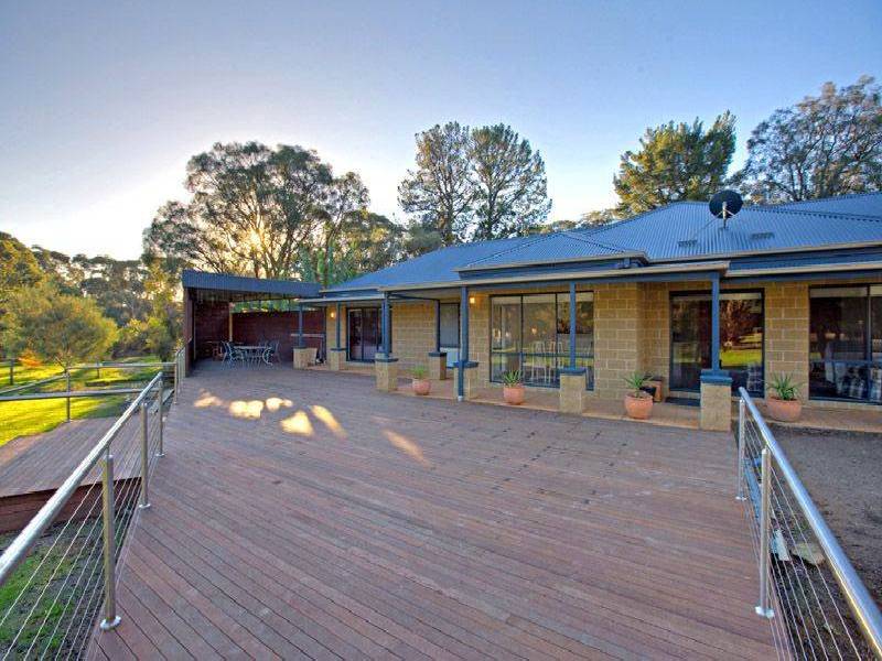 520 Robinsons Rd, Langwarrin VIC 3910