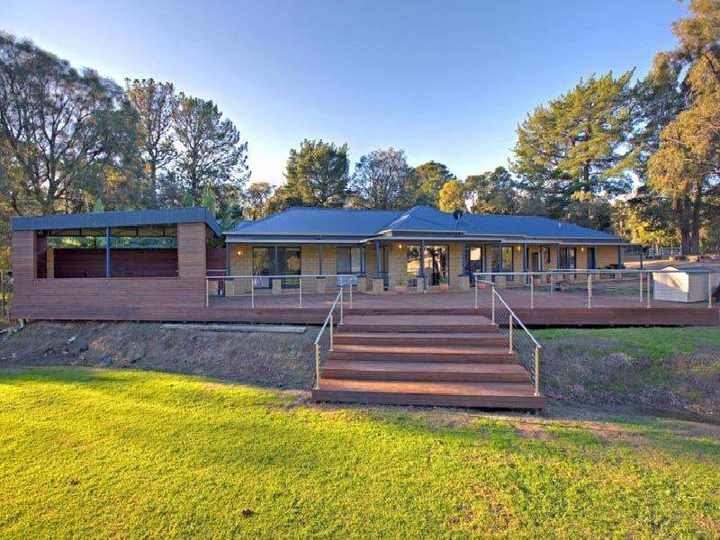 520 Robinsons Rd, Langwarrin VIC 3910