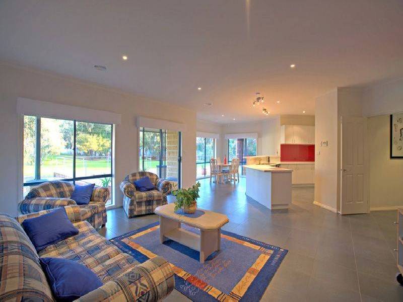 520 Robinsons Rd, Langwarrin VIC 3910