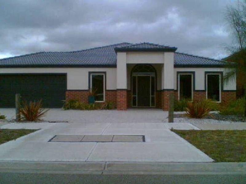 5 Edinburgh Drive, Skye VIC 3977