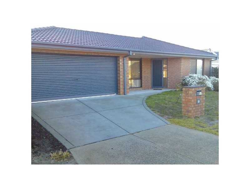 20 Manchester Drive, Skye VIC 3977