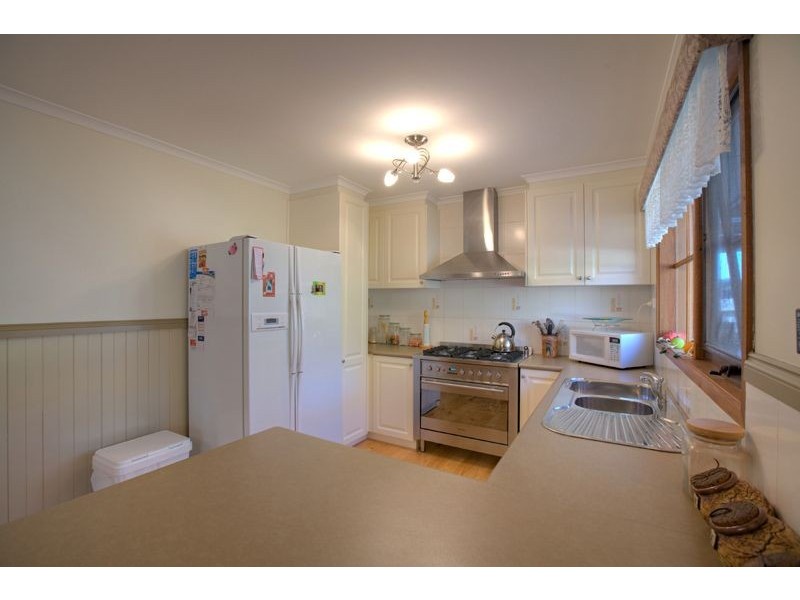 16 Kate Court, Langwarrin VIC 3910