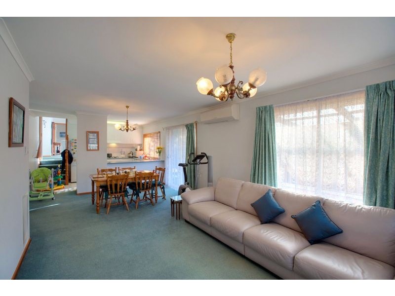 61 Gum Nut Drive, Langwarrin VIC 3910