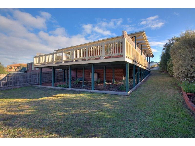 61 Gum Nut Drive, Langwarrin VIC 3910