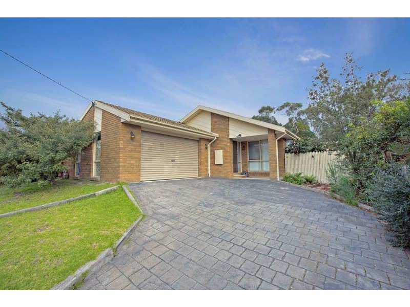 15 Richard Drive, Langwarrin VIC 3910