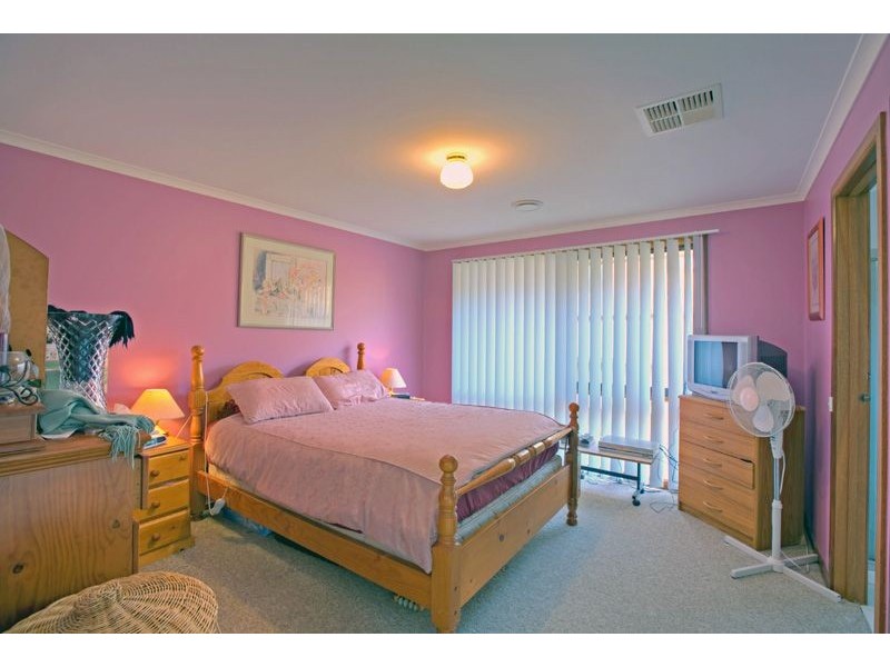 15 Richard Drive, Langwarrin VIC 3910