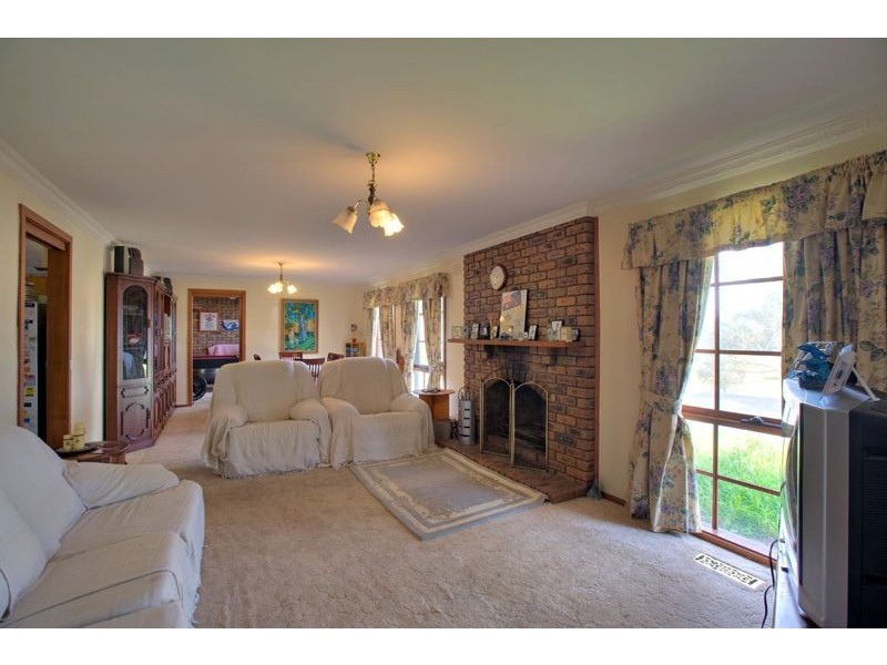 22 Peninsula Dv., Langwarrin VIC 3910