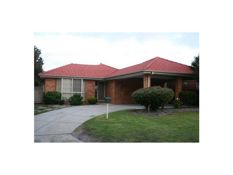 15 Dairy Place, Skye VIC 3977