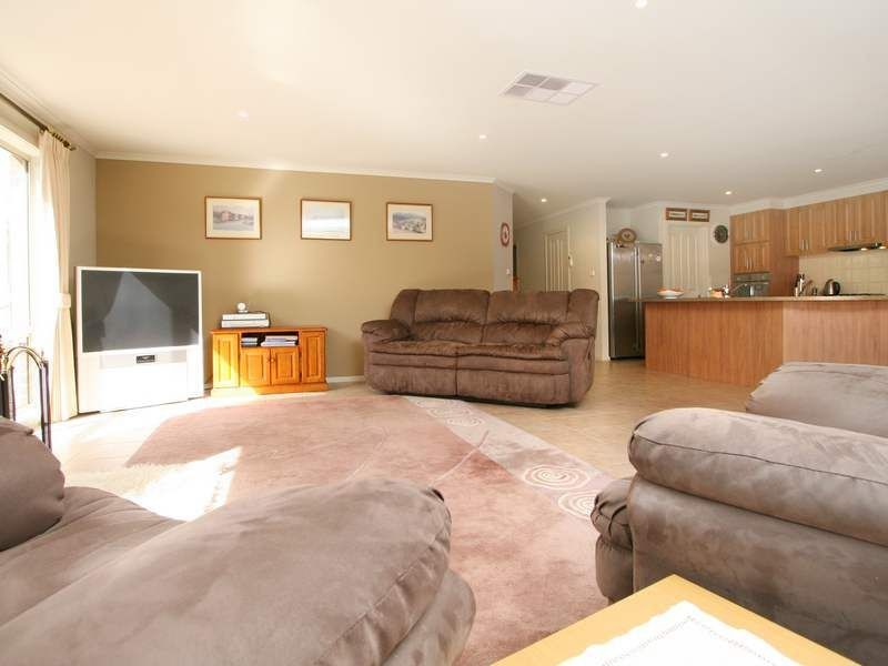 31 Apple Berry Avenue, Langwarrin VIC 3910