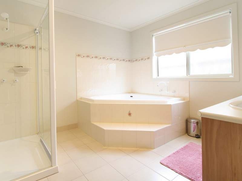 31 Apple Berry Avenue, Langwarrin VIC 3910