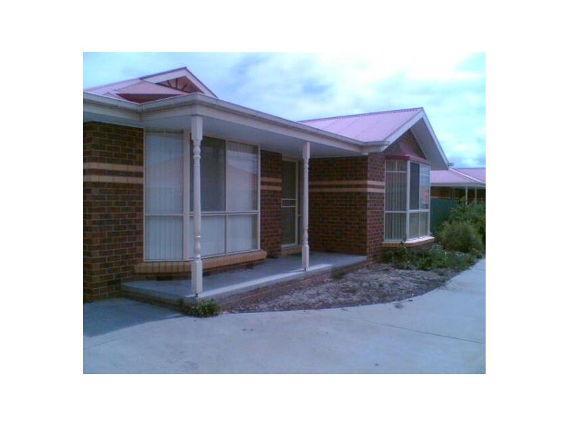 4/17 Hall Road, Carrum Downs VIC 3201