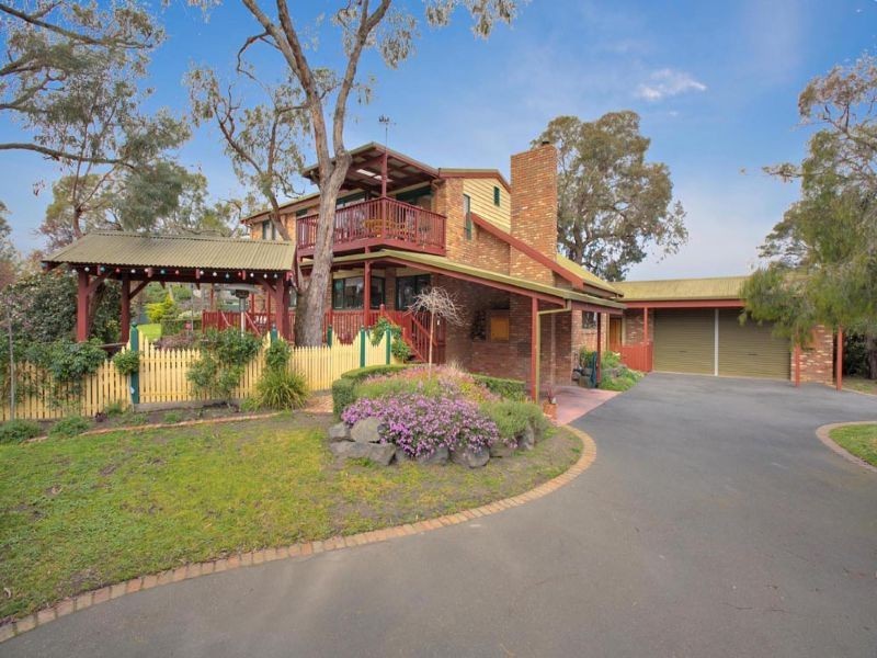 8-10 Ash Grove Sth, Langwarrin VIC 3910