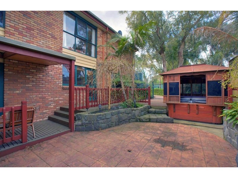 8-10 Ash Grove Sth, Langwarrin VIC 3910