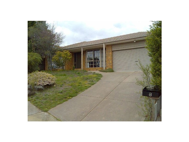 8 Villosa Close , Langwarrin VIC 3910