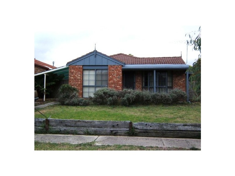 39 Hillview Drive, Frankston VIC 3199