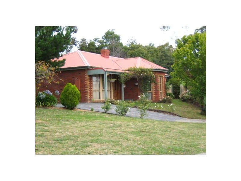 8 Greenacres Court, Langwarrin VIC 3910