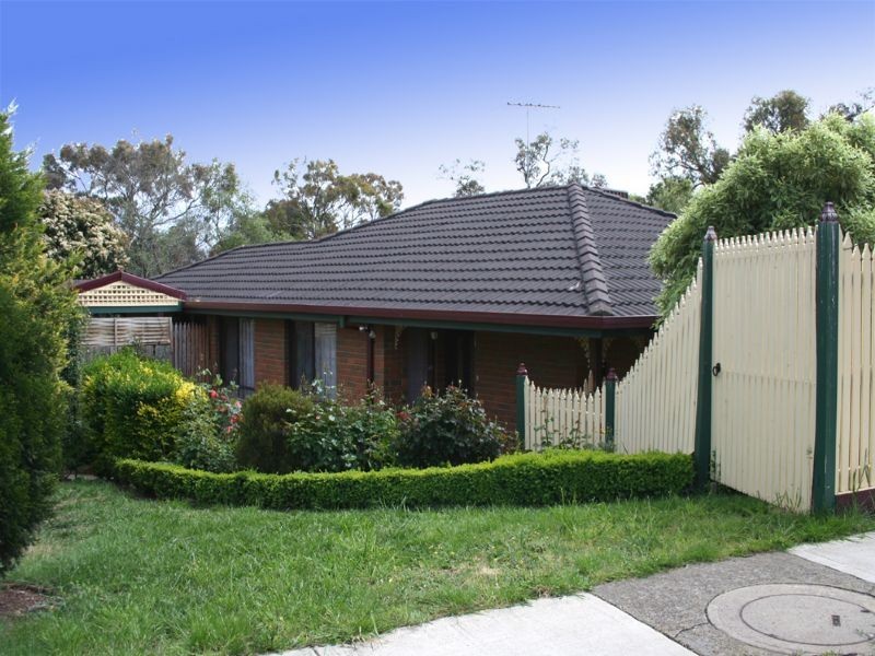 6 Hakea Court, Langwarrin VIC 3910