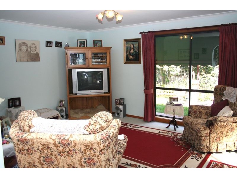 6 Hakea Court, Langwarrin VIC 3910