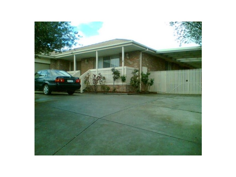4 Grevillea Road, Langwarrin VIC 3910