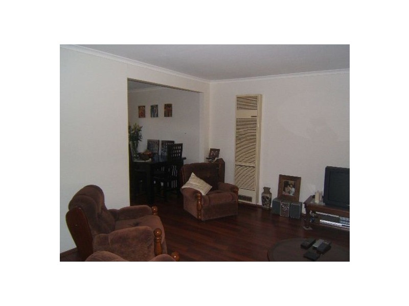 9/4  St. Catherines Court, Mornington VIC 3931